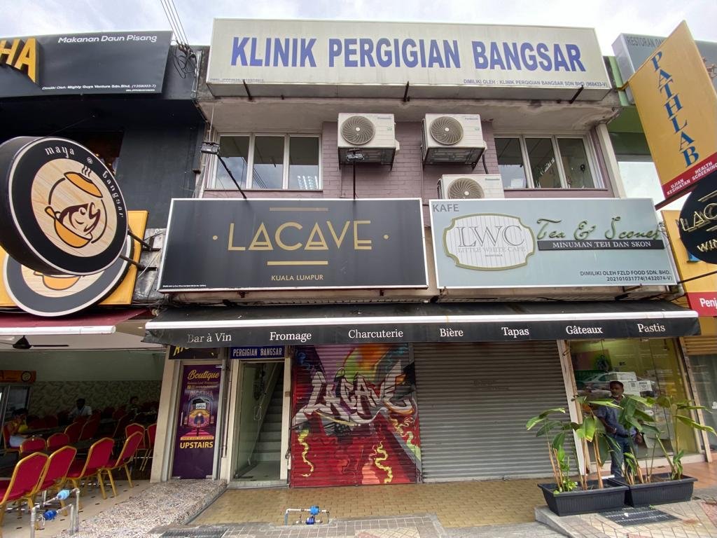 Klinik Pergigian Bangsar storefront on Jalan Telawi 5